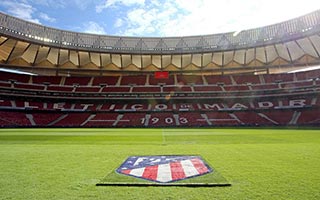 España: El derbi madrileño se podrá ver en el Metropolitano... tumbado en una cama 