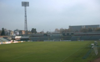 Eslovenia: El estadio que vio jugar al Liverpool ahora cae en ruina