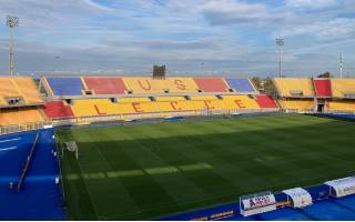 Italia: El estadio de Lecce, ante los clásicos problemas italianos