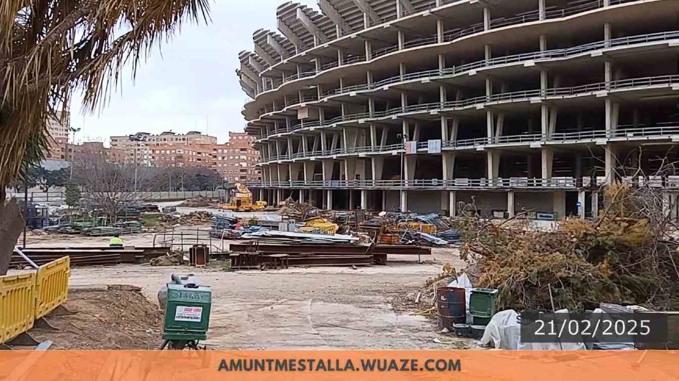 Los trabajos preliminares consisten principalmente en reparar daños en la estructura.