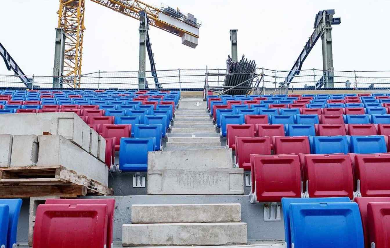 Ya se han instalado unas 40.000 butacas en el Spotify Camp Nou.