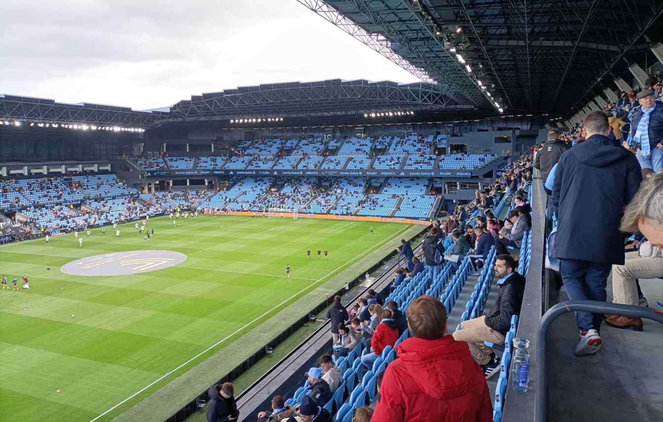 De las 4.200 sillas de Gol, 800 ir&aacute;n a la ciudad deportiva del Celta en A Madroa y el resto, a una veintena de sedes repartidas por toda Galicia.