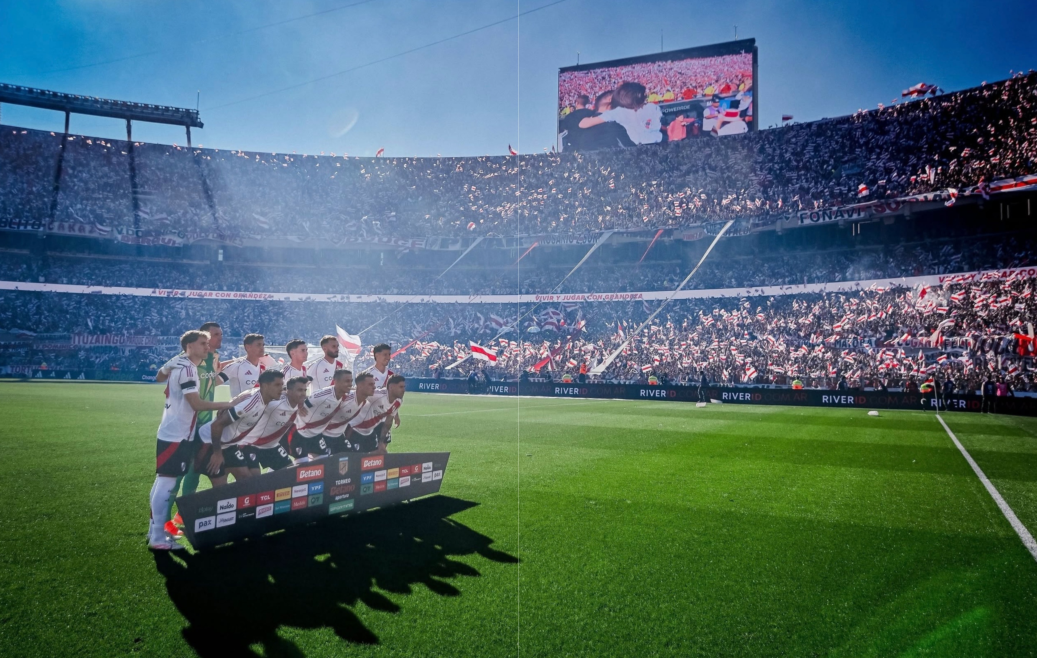 River Plate ocupa ahora mismo el 3er puesto en el grupo B del Torneo Apertura, mientras que Boca Juniors lidera el grupo A.