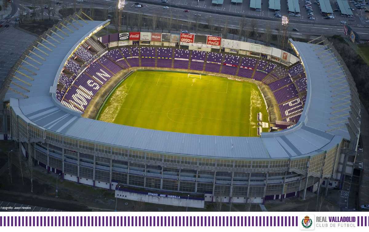 El José Zorrilla tiene ahora 43 años, pero su única reforma importante fue en 1986, cuando se amplió el fondo norte. Ahora de forma similar se prevé ampliar el fondo sur.