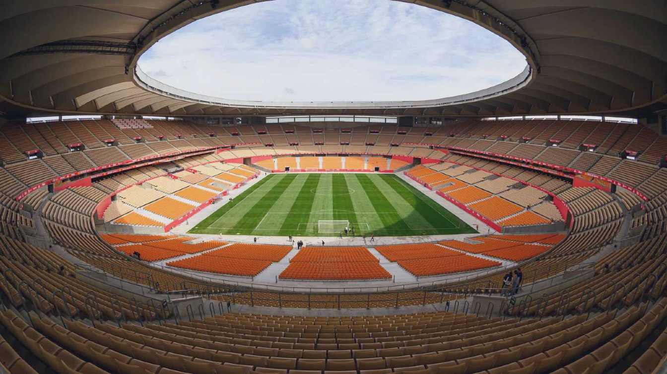 Los béticos jugarán dos temporadas en La Cartuja para permitir la modernización de su estadio. El Sevilla tiene planes similares para el futuro.