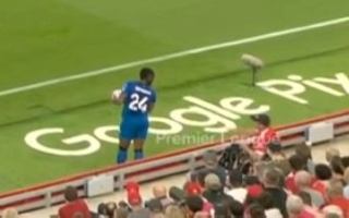 Inglaterra: Detienen a un fan por insultos racistas y le prohiben entrar en estadios en todo el país