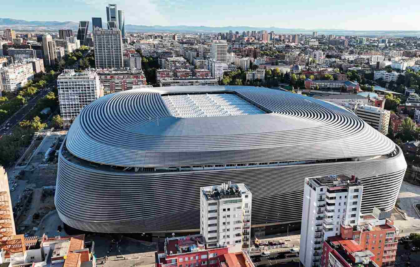 El Estadio Santiago Bernabéu está ubicado en el corazón del barrio de Chamartín.