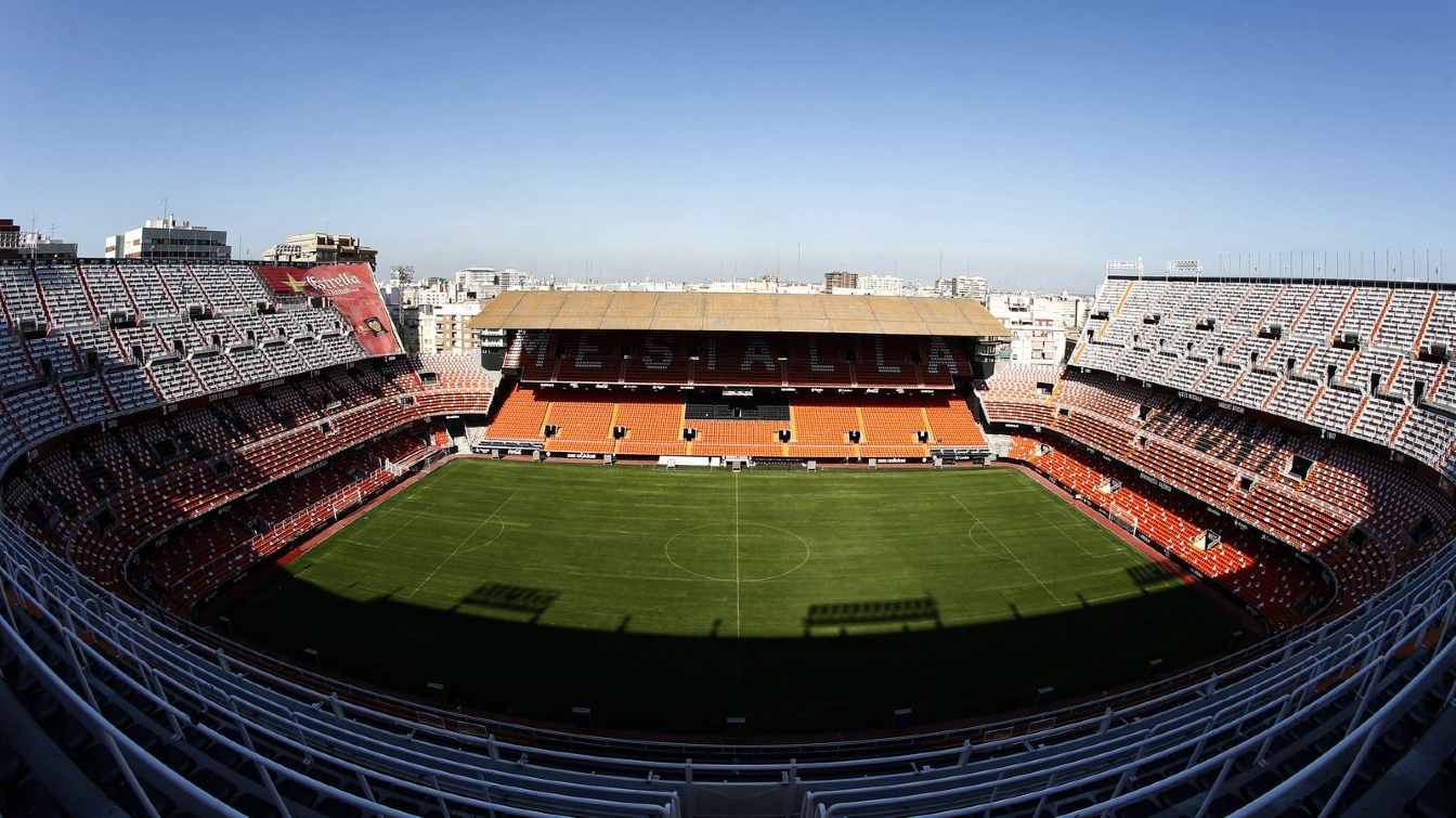 El hogar del Valencia CF es Mestalla, un estadio situado en una ubicaci&oacute;n diferente a la del nuevo recinto. En los pr&oacute;ximos a&ntilde;os podr&iacute;a ser demolido.
