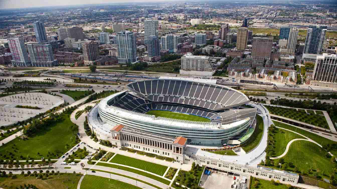 El contrato de arrendamiento actual de los Bears en Soldier Field se extender&aacute; hasta 2033.