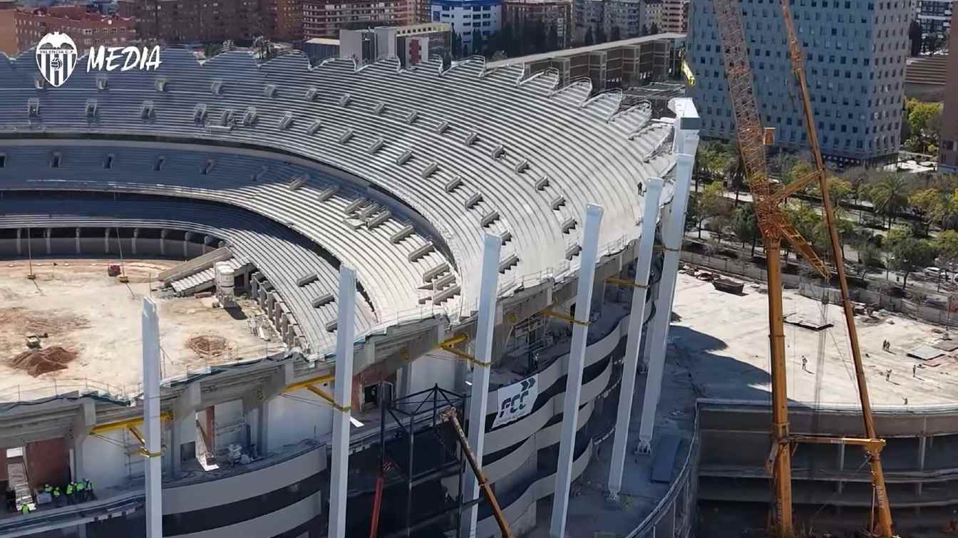 Las obras del Nou Mestalla, que se reanudaron en 2025, siguen adelante pese a los numerosos obst&aacute;culos a los que se enfrenta el club.
