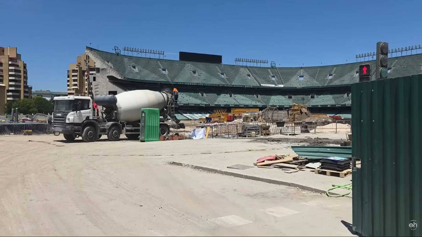 La modernizaci&oacute;n del estadio del Betis podr&iacute;a enfrentarse a complicaciones legales. Grupos ecologistas y vecinos denuncian posibles irregularidades en los procedimientos urban&iacute;sticos vinculados al proyecto.