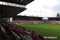 Racecourse Ground